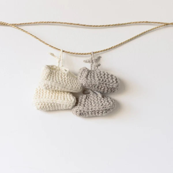 natural and oatmeal premature chunky booties