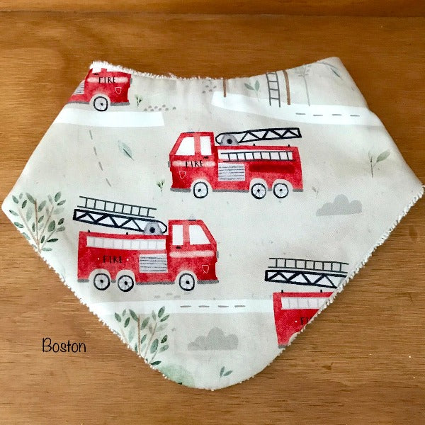 Boston Dribble Bib