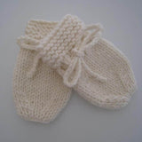 Mittens in Baby clothes starter set