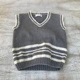 V-Neck-Vest in mushroom with natural stripe