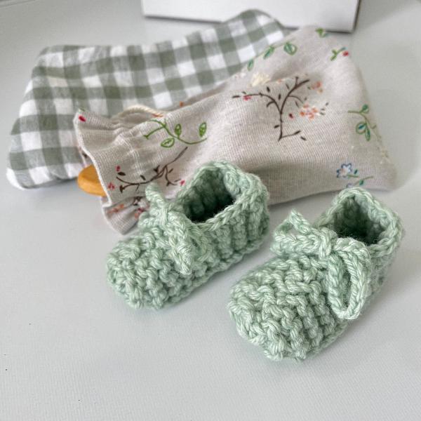 Baby Brush Bib and Bootie gift set