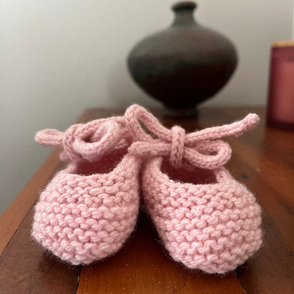 baby swan slippers pink