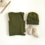 Baby moss clothing essentials set