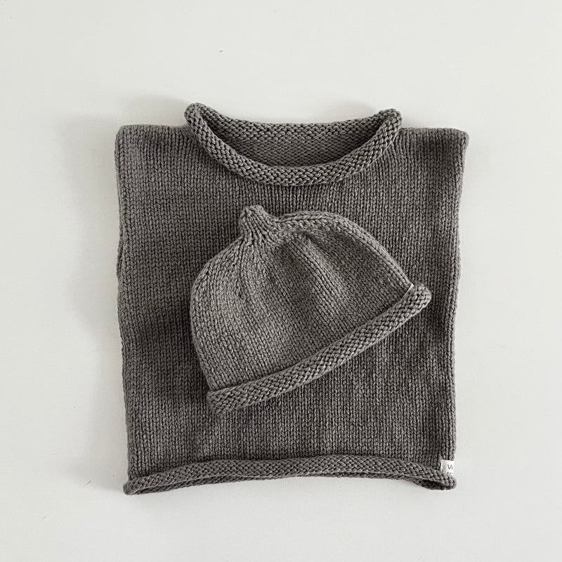 Mushroom roll neck vest and beanie set