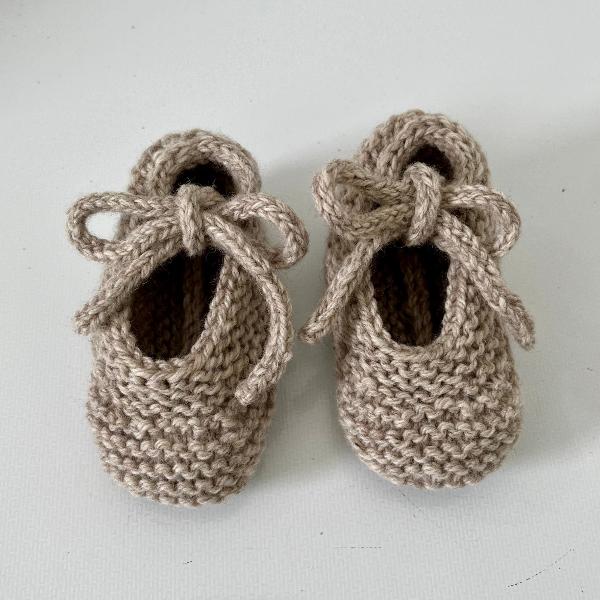 Oatmeal Little Swan Slippers