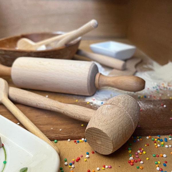 toy wooden childrens cooking set