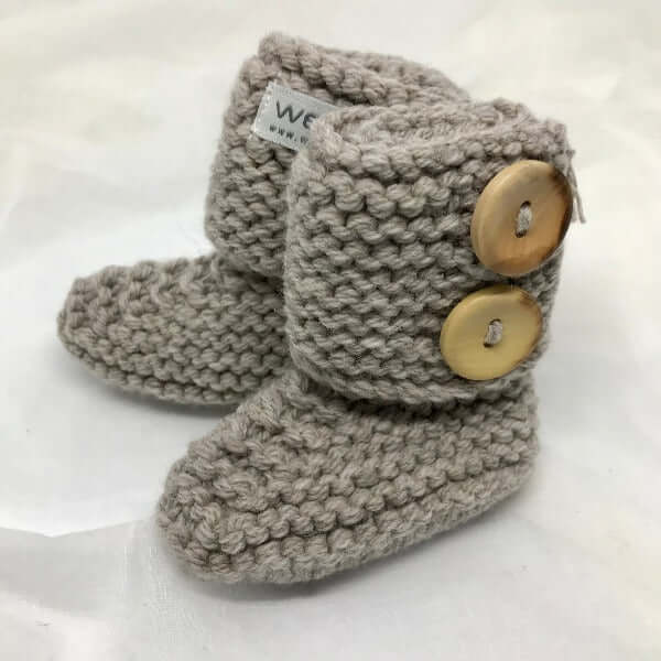 chunky knit boots in oatmeal merino wool