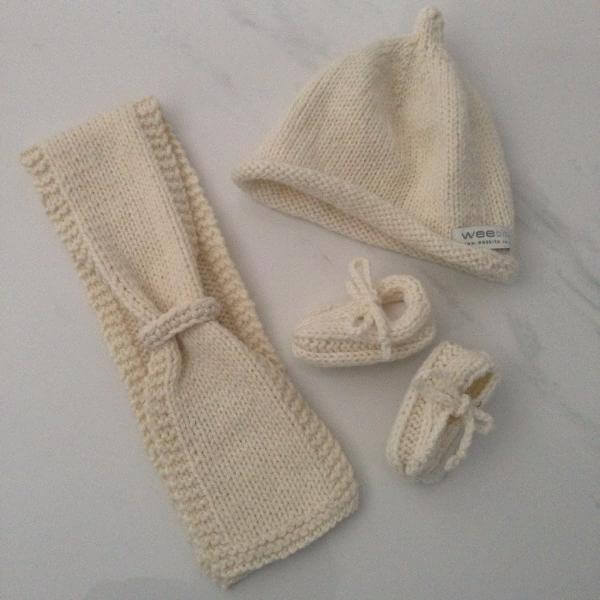 Natural beanie scarf loafers set