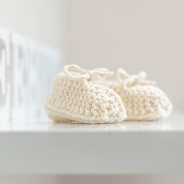 Natural chunky knit booties