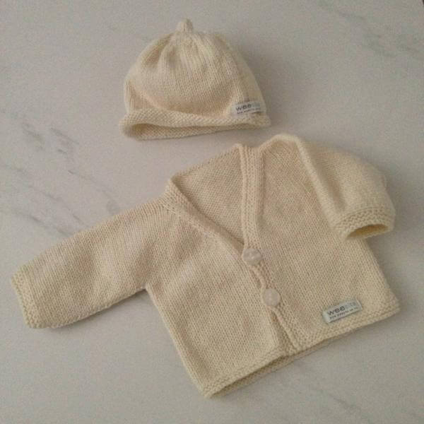 Natural premature cardigan with beanie