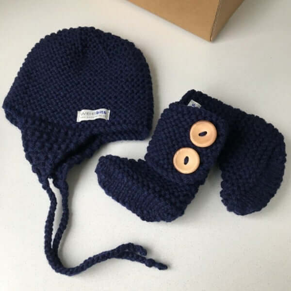 Navy chunky knit hat and boots set