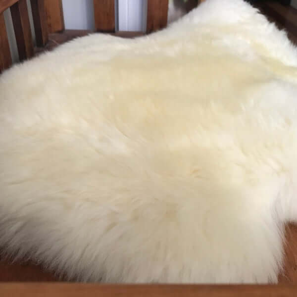 Off-white play sheepskin baby rug