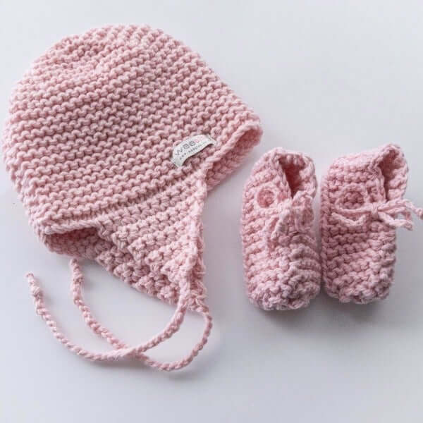 Merino wool pointy hotsell hat and booties set