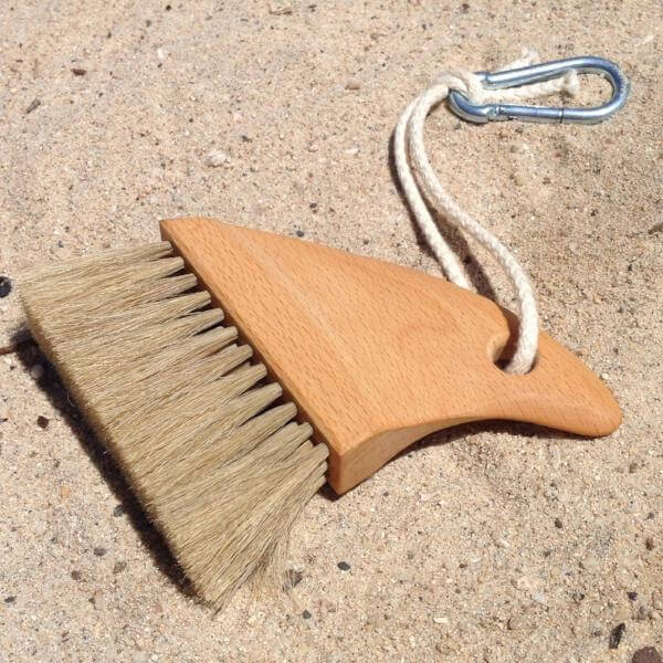 Sharky beach brush